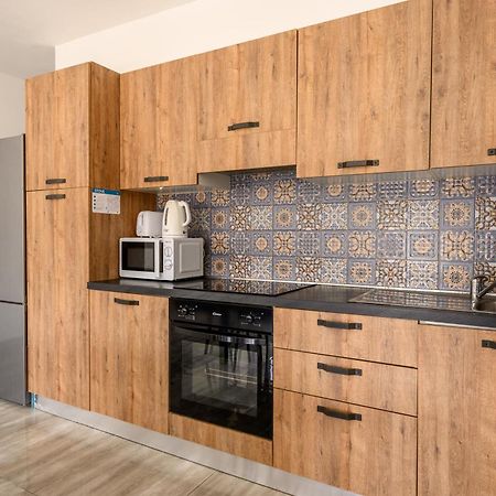 F11 Room 3, Private Room Two Single Beds Shared Bathroom In Shared Flat Msida Eksteriør billede